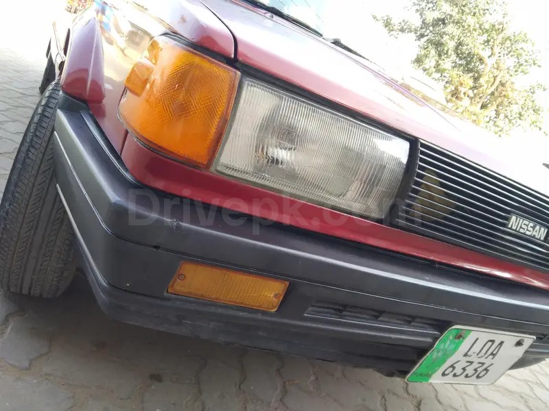 Nissan Sunny 1990