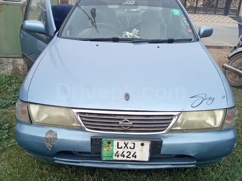 Nissan Sunny 1999