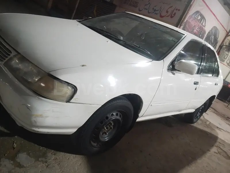 Nissan Sunny 1999