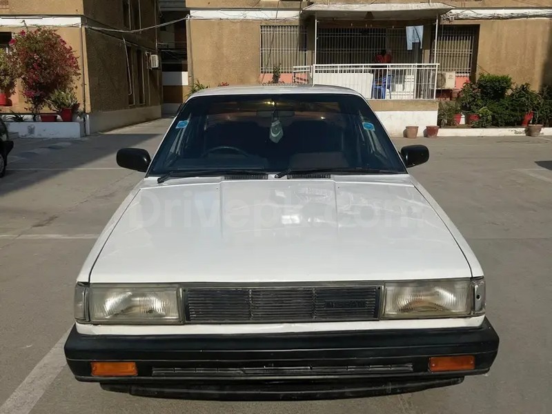 Nissan Sunny 1987