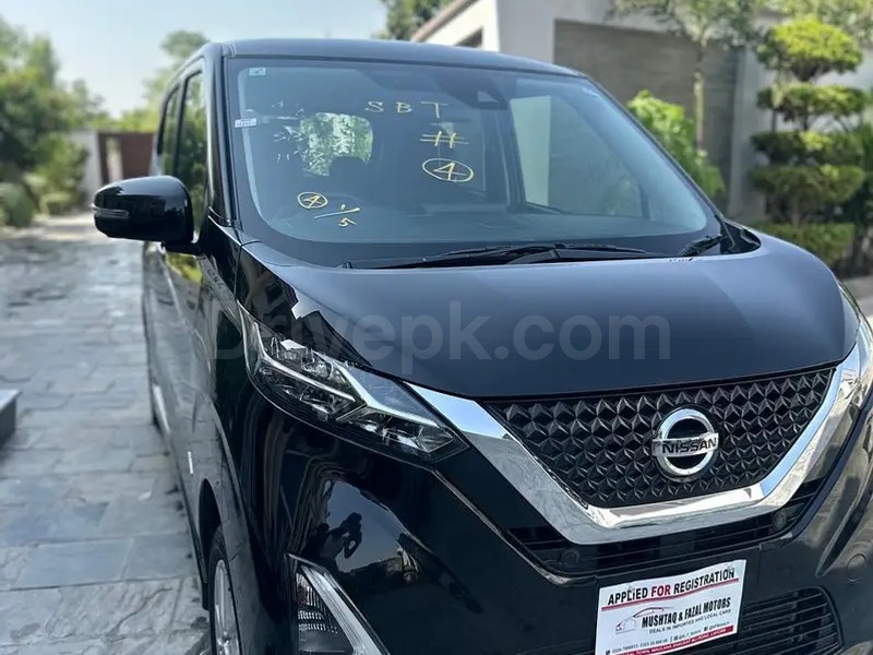 Nissan Dayz Highway Star 2022