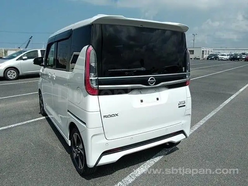 Nissan Roox 2023