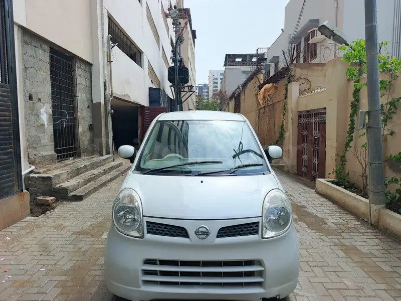Nissan Moco 2010