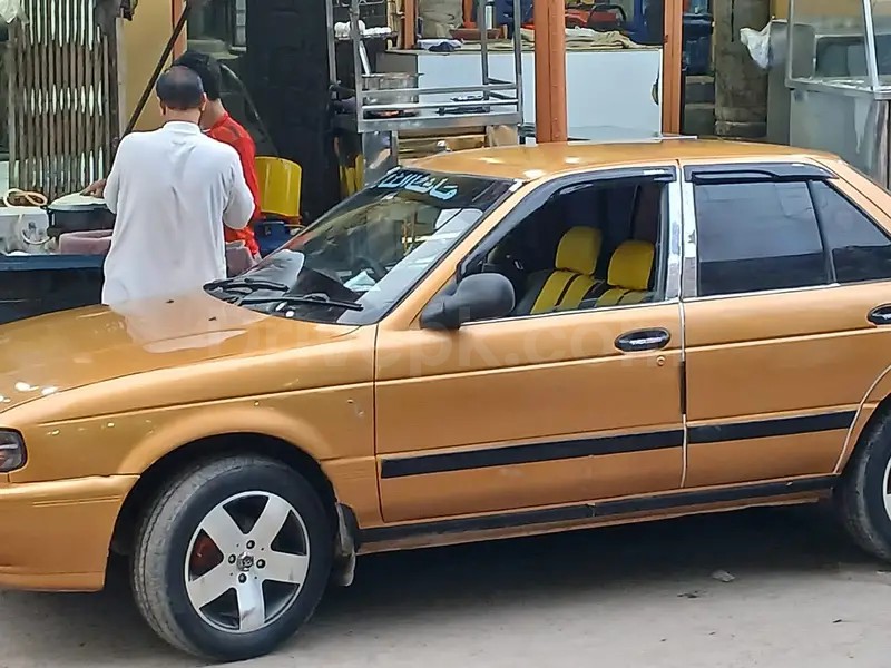 Nissan Sunny 1993