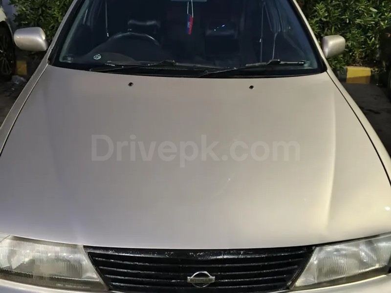 Nissan Sunny 1998