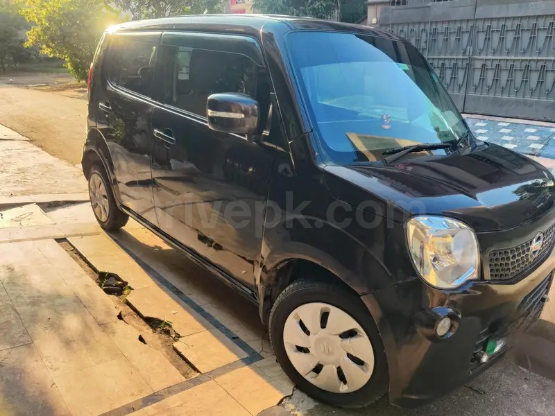 Nissan Moco 2014