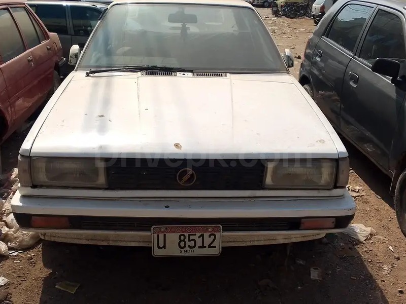 Nissan Sunny 1992