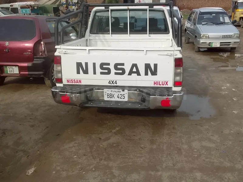 Nissan Sunny 1996