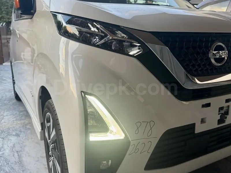 Nissan Dayz Highway Star 2022