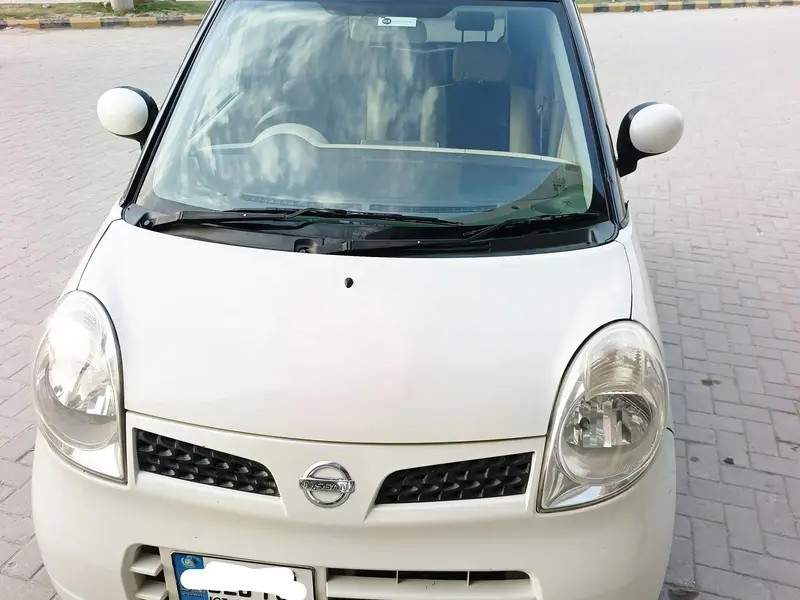 Nissan Moco 2010