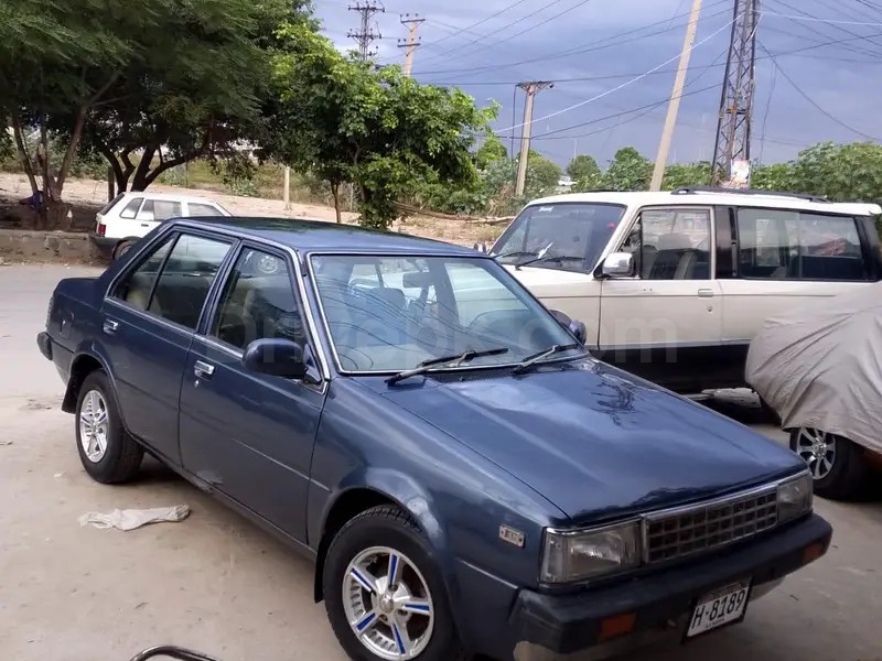 Nissan Sunny 1983