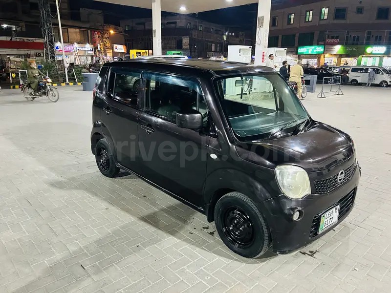 Nissan Moco 2012