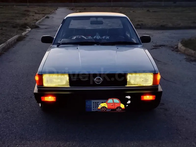Nissan Sunny 1990
