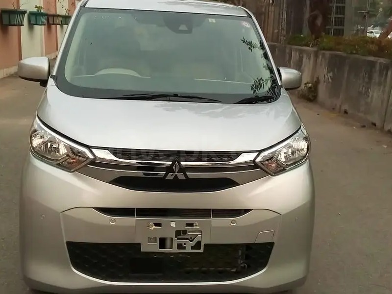 Mitsubishi Ek Wagon 2022