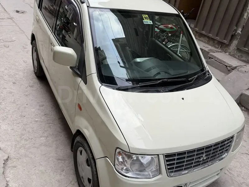 Mitsubishi Ek Wagon 2011