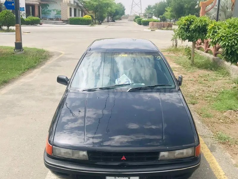 Mitsubishi Lancer 1990