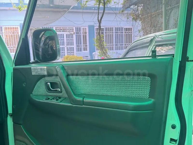 Mitsubishi Pajero 1993