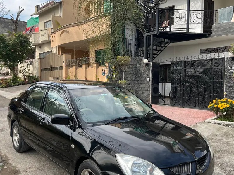 Mitsubishi Lancer 2005