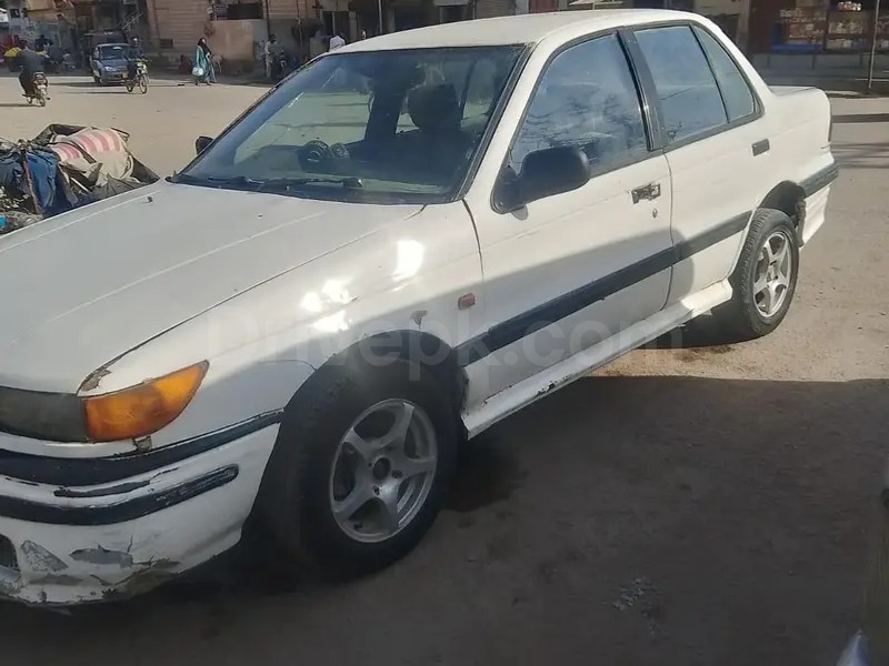 Mitsubishi Lancer 1991