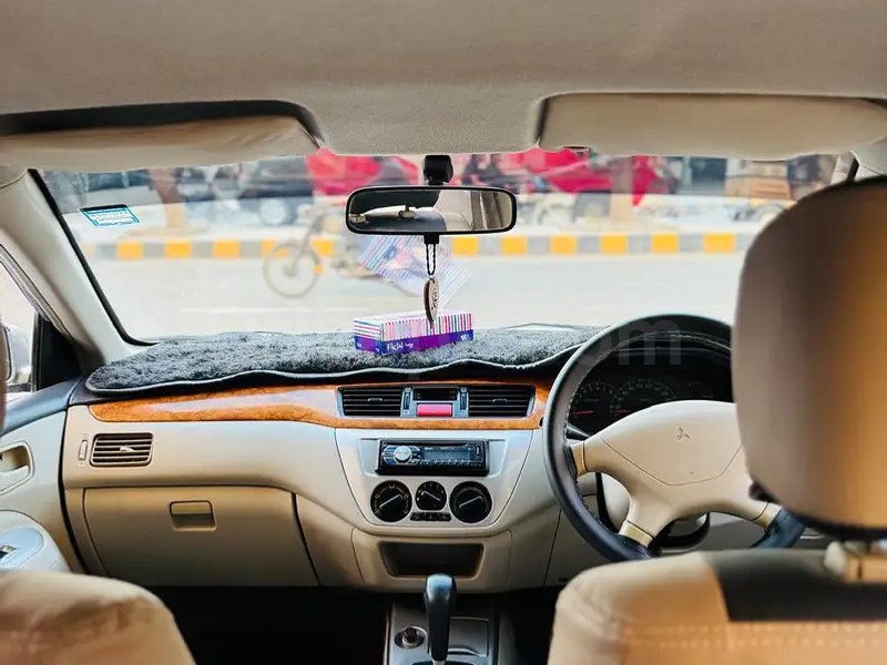 Mitsubishi Lancer 2005