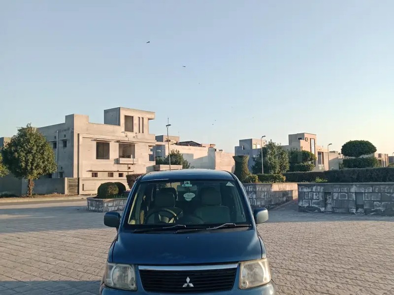 Mitsubishi Ek Wagon 2011