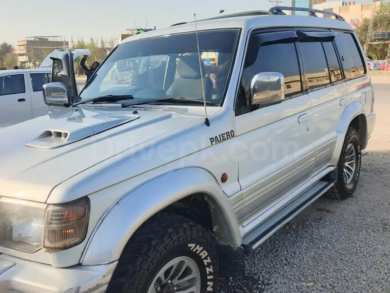 Mitsubishi Pajero 1993