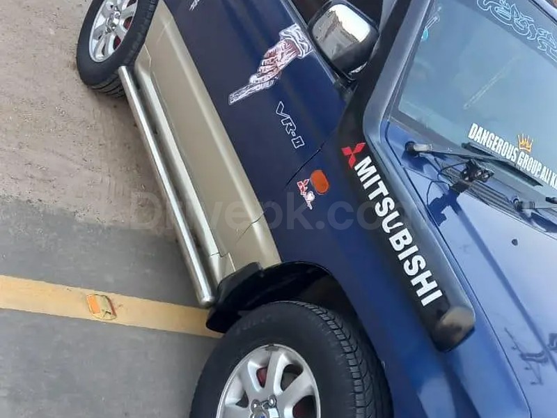 Mitsubishi Pajero Mini 2006