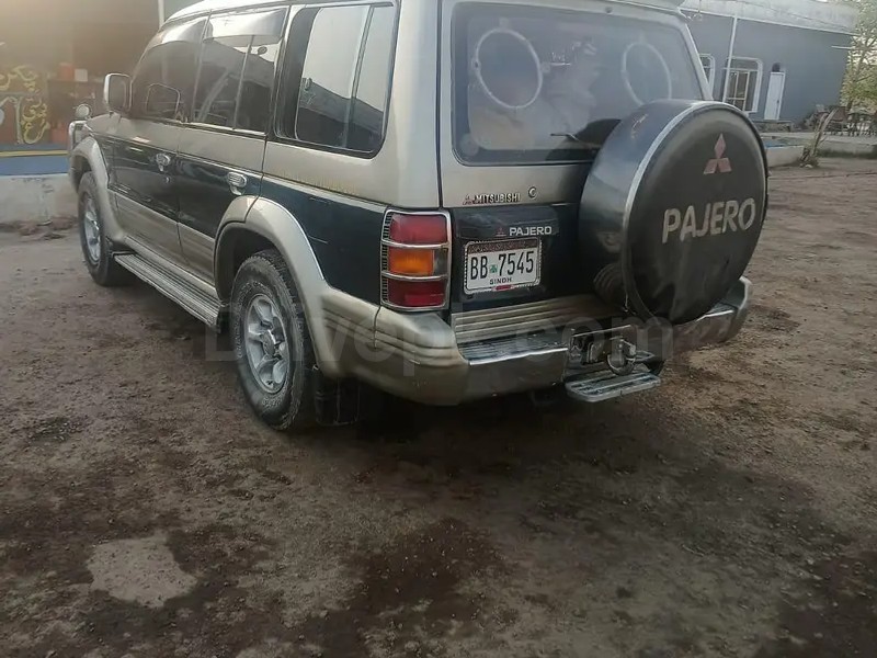 Mitsubishi Pajero 1996