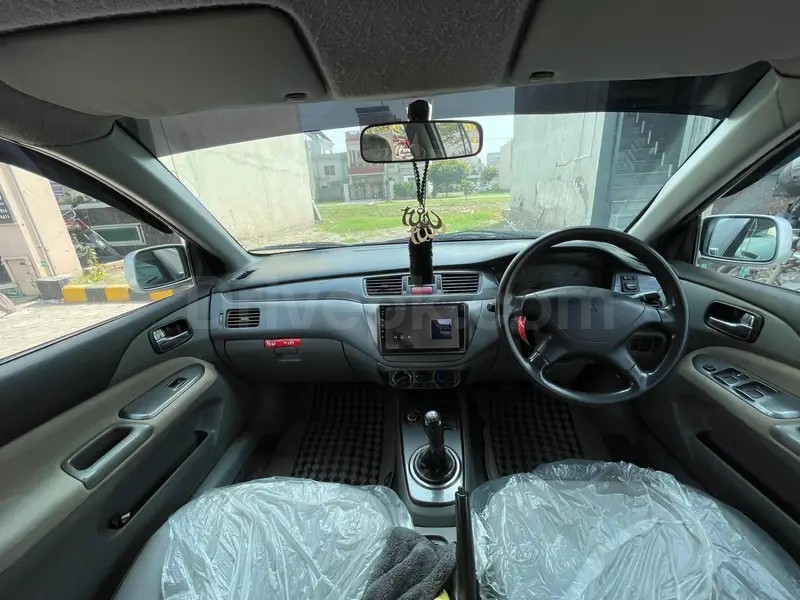 Mitsubishi Lancer 2005