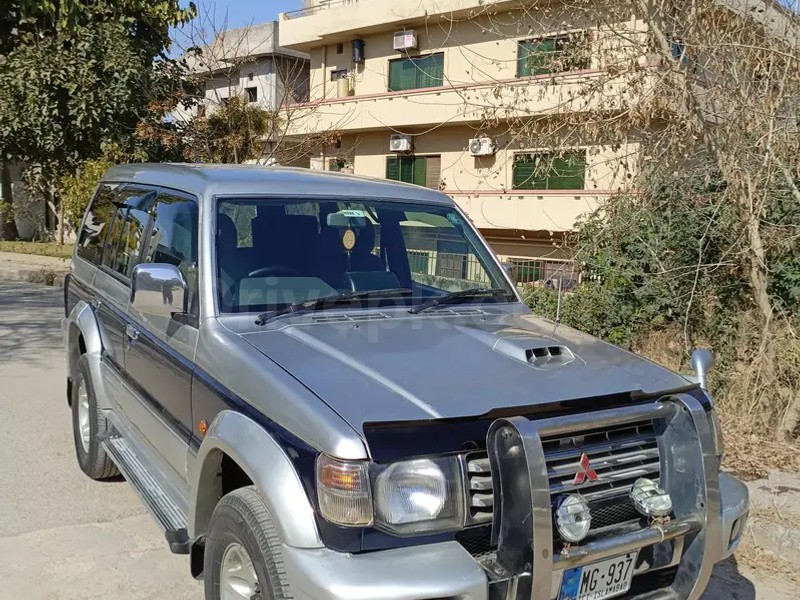 Mitsubishi Pajero 1998