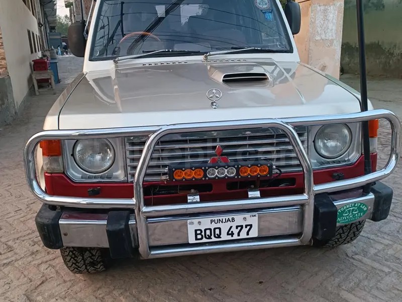 Mitsubishi Pajero 1991