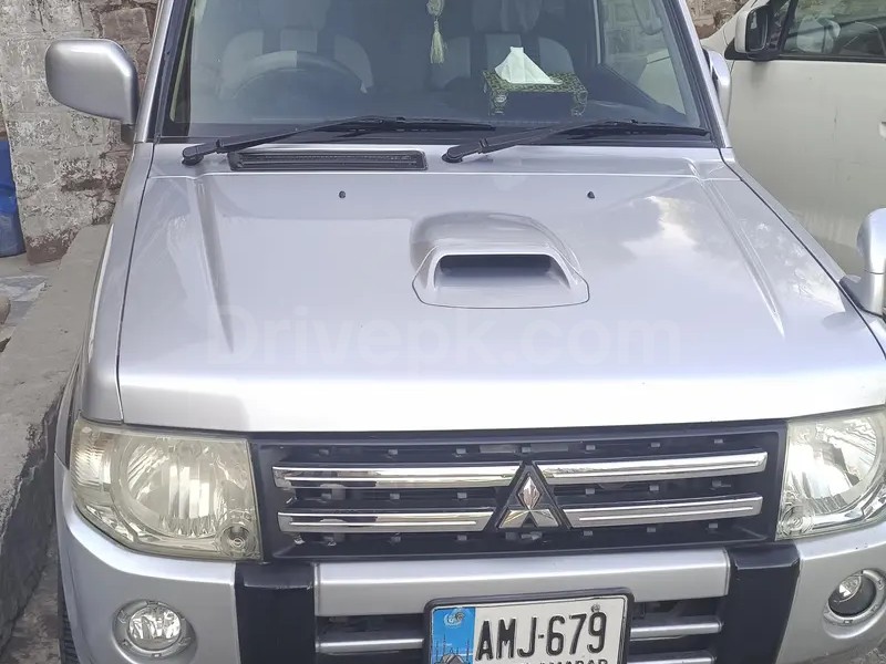 Mitsubishi Pajero Mini 2012