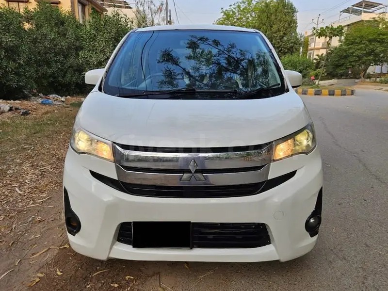 Mitsubishi EK Custom 2014