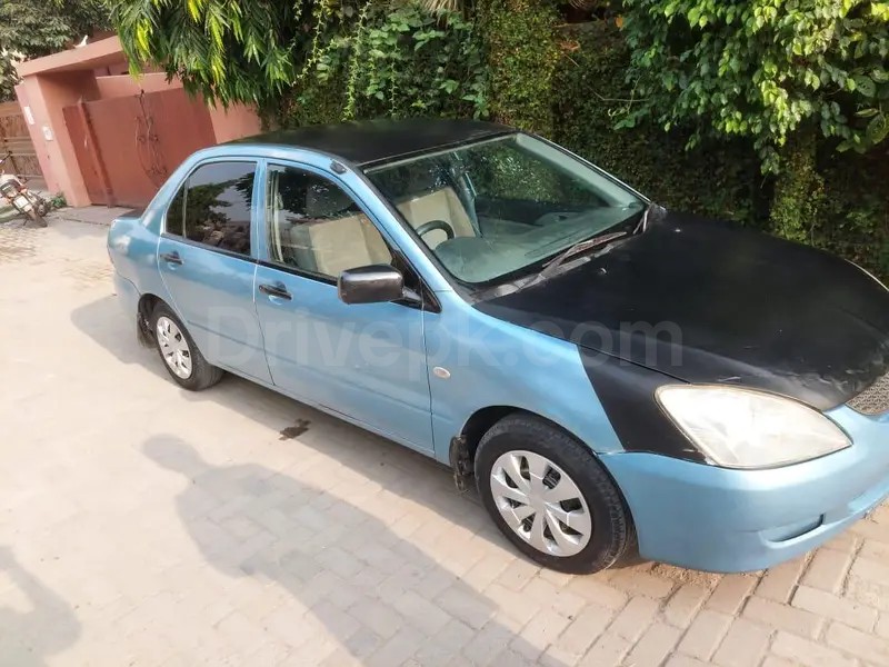 Mitsubishi Lancer 2004