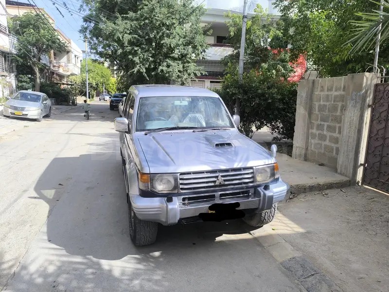 Mitsubishi Pajero 1993