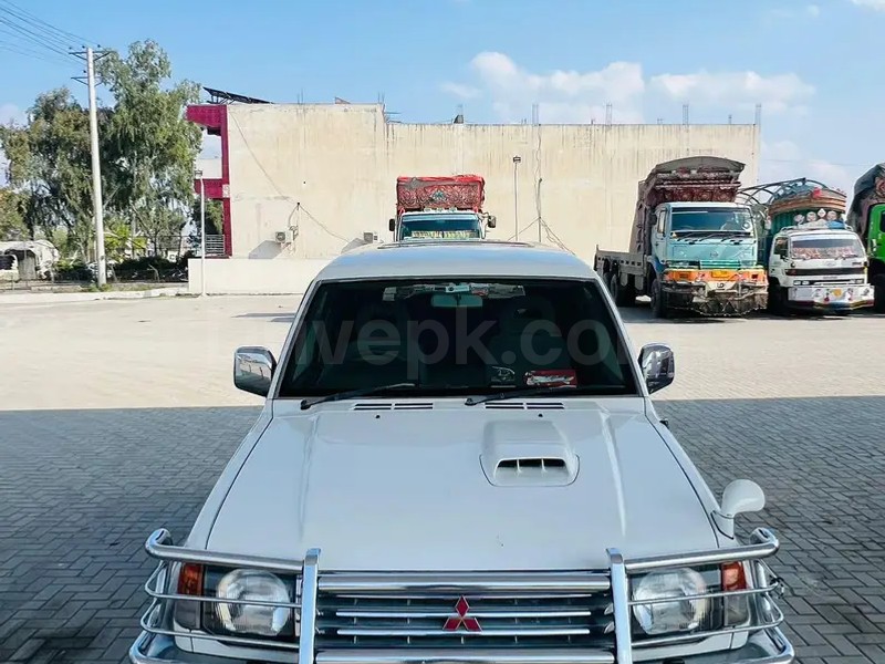Mitsubishi Pajero 1996