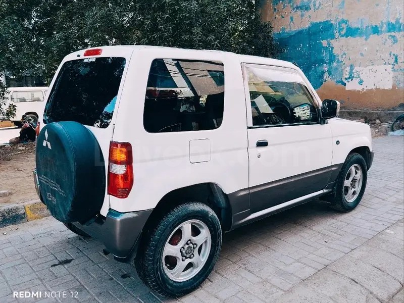 Mitsubishi Pajero Mini 1999