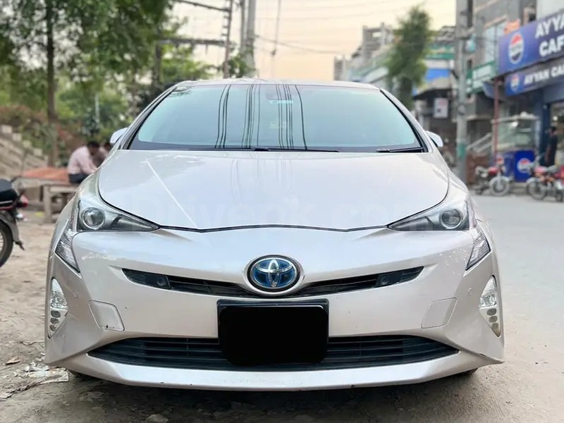Toyota Prius 2016