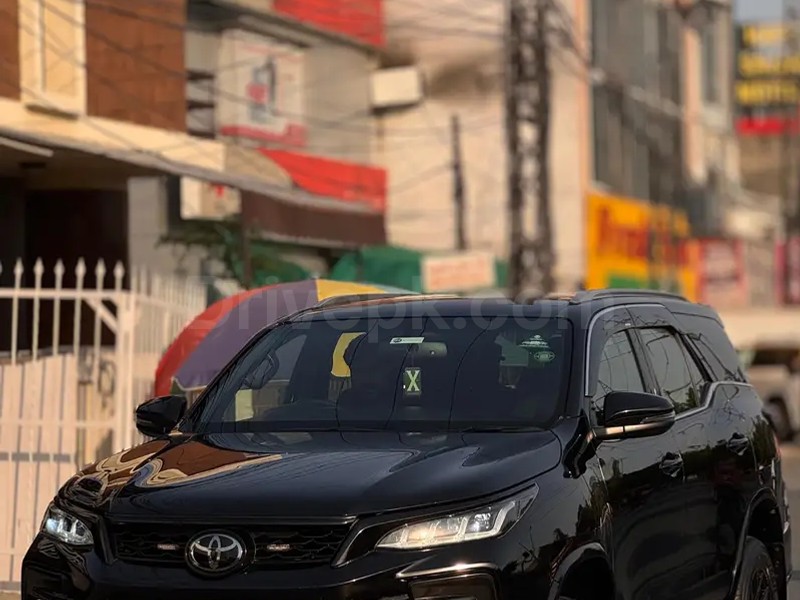 Toyota Fortuner 2023