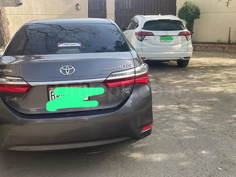 Toyota Altis Grande 2019