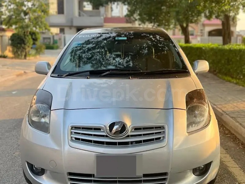 Toyota Vitz 2006