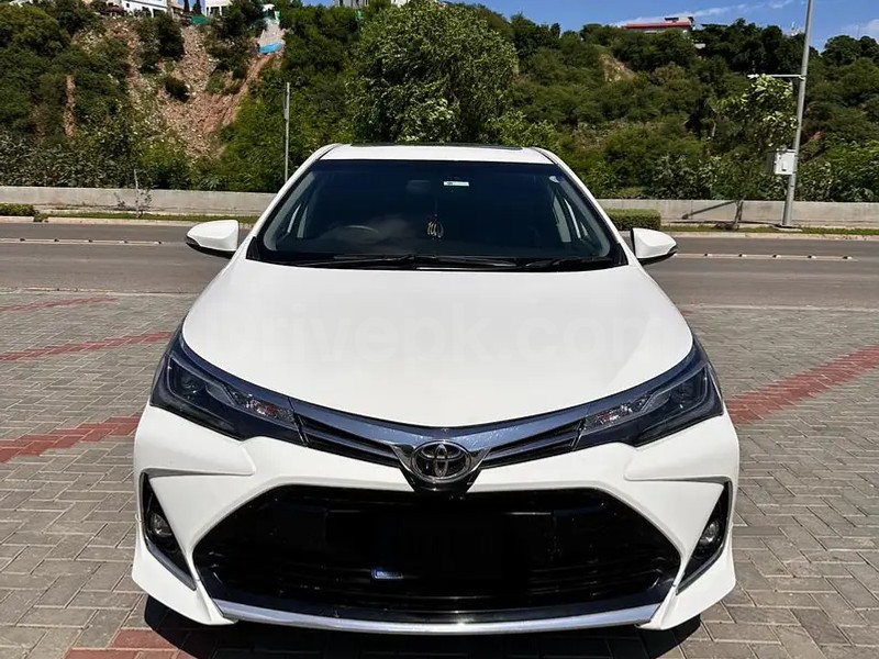 Toyota Altis Grande 2021