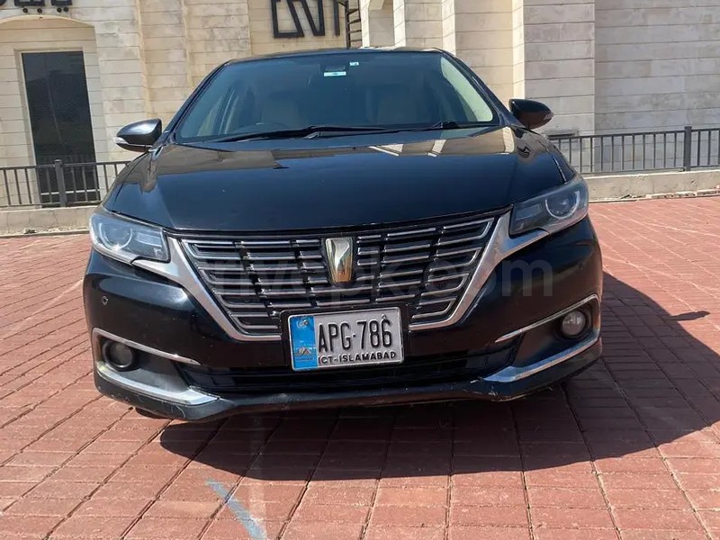 Toyota Premio 2018