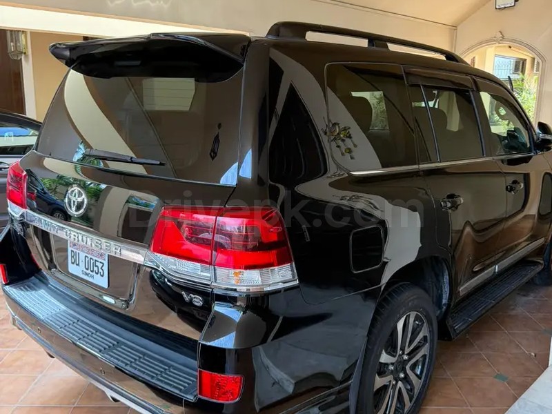 Toyota Land Cruiser 2016