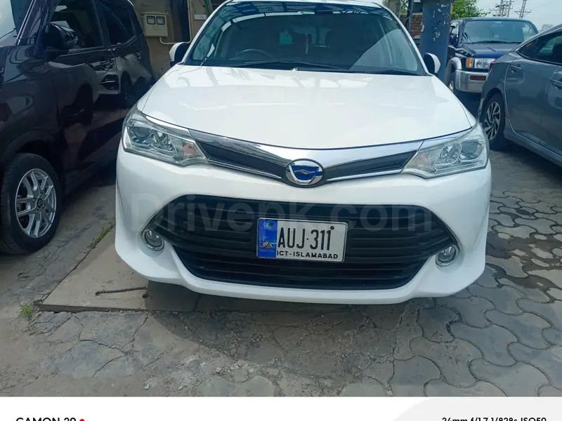 Toyota Corolla Fielder 2017