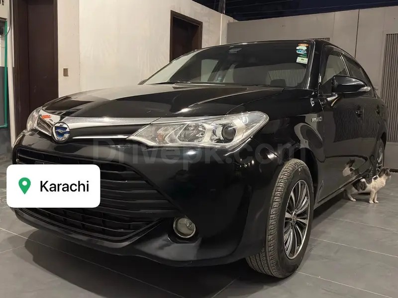 Toyota Corolla Axio 2015