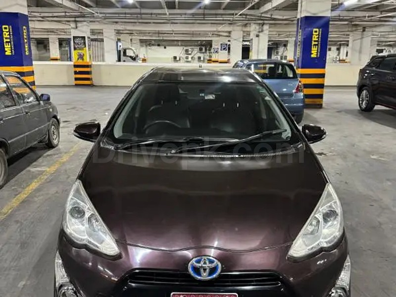 Toyota Aqua 2015