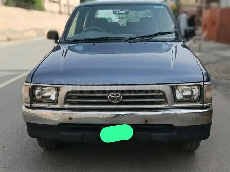 Toyota Hilux 2000