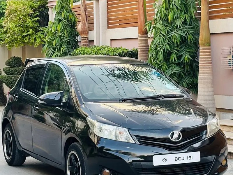 Toyota Vitz 2011