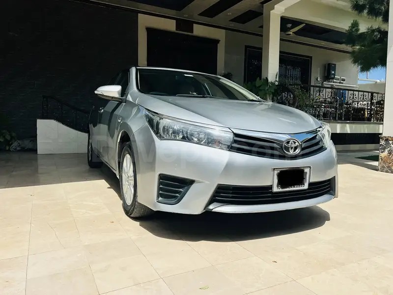 Toyota Corolla Altis 2015